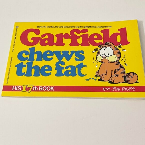 Garfield at Large and Garfield Chews the Fat Books by Jim Davis - Picture 12 of 16